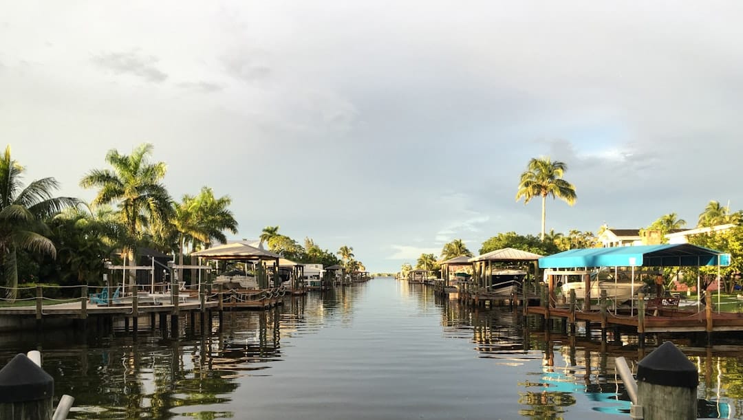 Fort Myers Cash Home Buyer: We Buy Houses for Cash (Fast Offer)